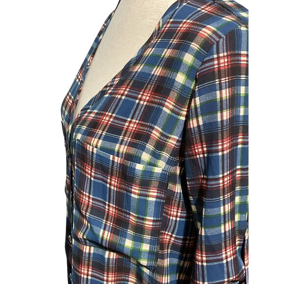 Forever 21 Plaid V-Neck Button Down Shirt XS - Picture 5 of 8
